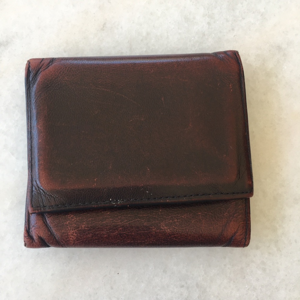 Classic Men's Leather Bifold Wallet - Brown